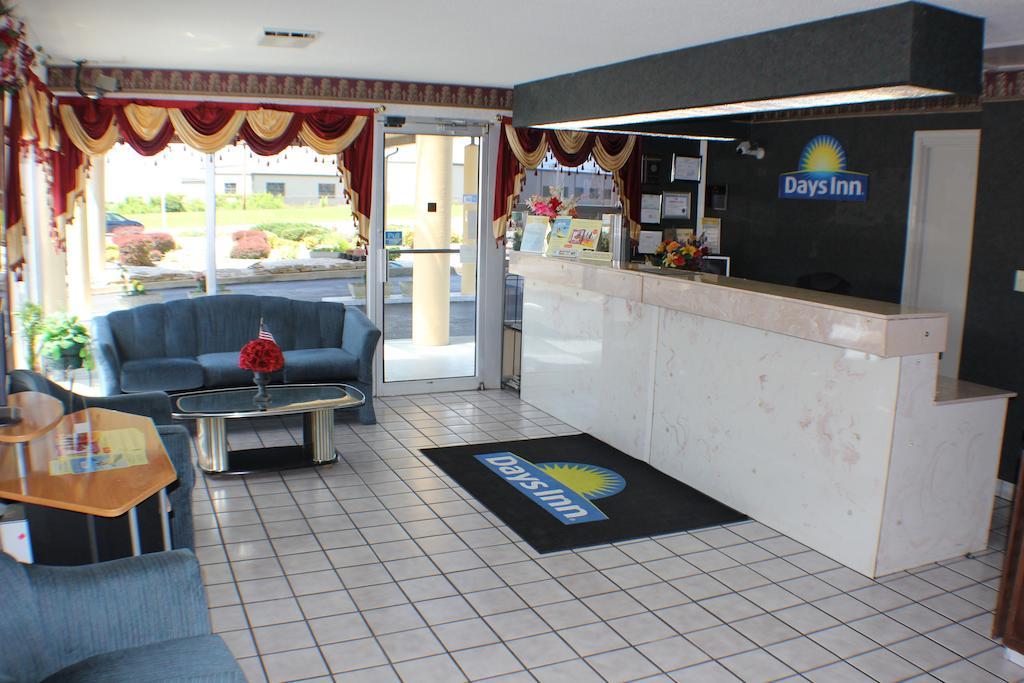 Days Inn By Wyndham Greeneville Exterior foto